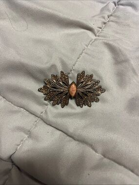 Vintage-Inspired Leaf Filigree Brooch with Pink Stone
